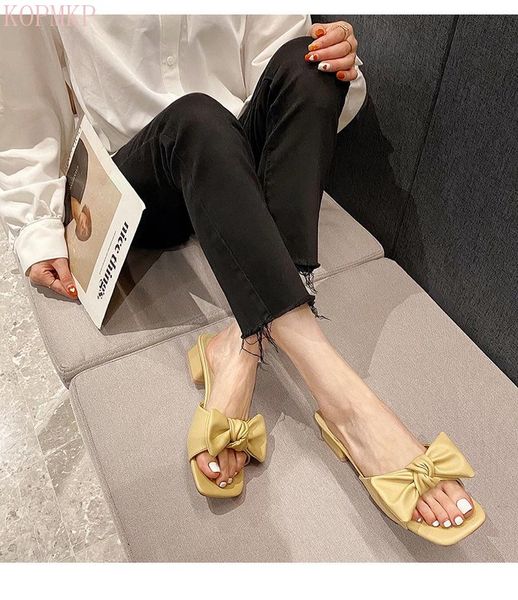 slippers summer ladies outdoor fashion flat square open-toed bowknot mueller elegant pure color leather shoes, Black
slippers summer ladies outdoor fashion flat square open-toed bowknot mueller elegant pure color leather shoes, Black