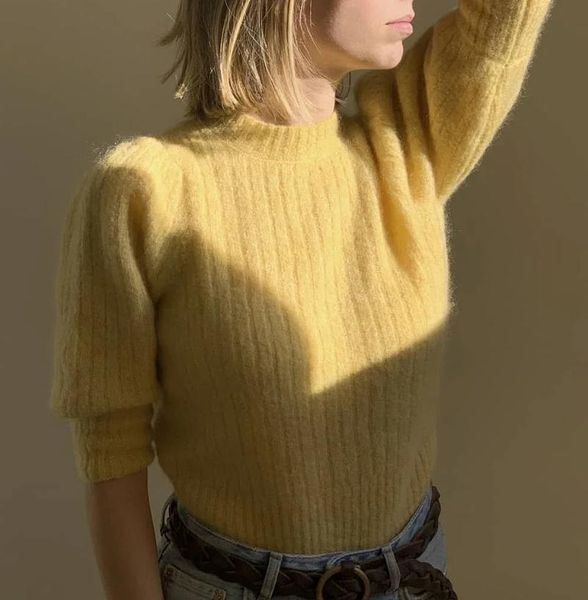 women's sweaters retro puff sleeve mohair blend women sweater half backless casual wild knitted 2021, White;black
women's sweaters retro puff sleeve mohair blend women sweater half backless casual wild knitted 2021, White;black