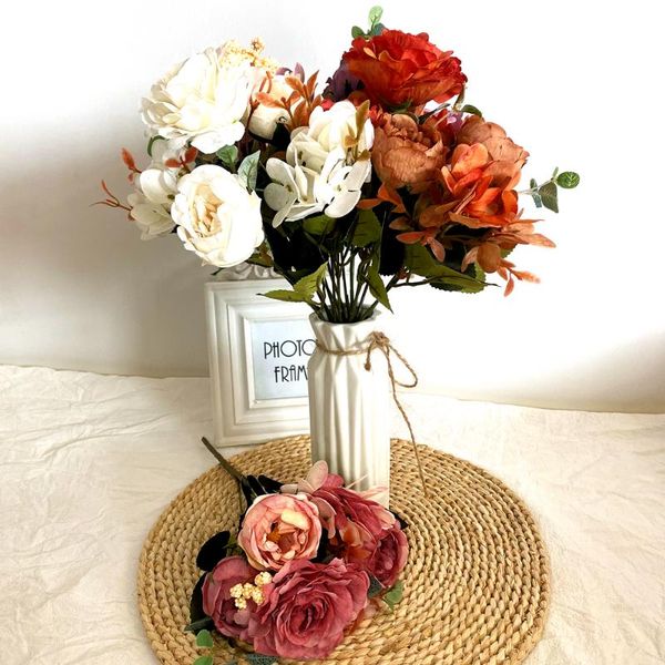 artificial flowers retro silk rose bouquet hydrangea peony vintage bride holding fake flower home wedding decoration accessories decorative
artificial flowers retro silk rose bouquet hydrangea peony vintage bride holding fake flower home wedding decoration accessories decorative