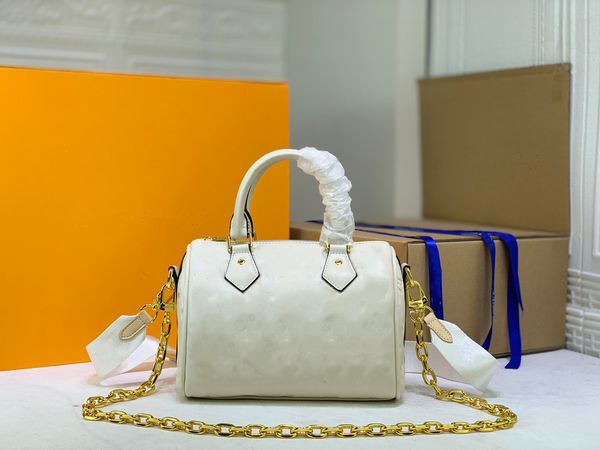 fashion luxurys designers bags spddey bandouiiere 22 tote women handbags monograms embossing shoulder bag
fashion luxurys designers bags spddey bandouiiere 22 tote women handbags monograms embossing shoulder bag