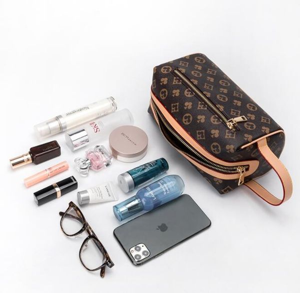 european and american fashion printing women cosmetic bag portable large capacity toilet travel storage waterproof organizer249q
european and american fashion printing women cosmetic bag portable large capacity toilet travel storage waterproof organizer249q