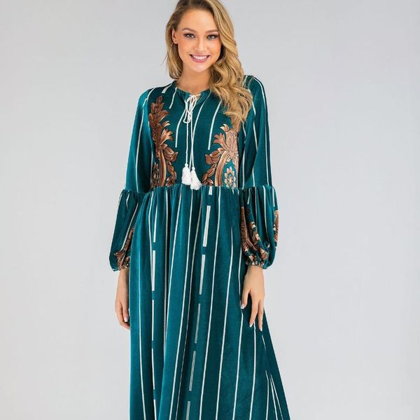 ethnic clothing 2021 muslim european and american autumn velvet long-sleeved fashion dress, Red
ethnic clothing 2021 muslim european and american autumn velvet long-sleeved fashion dress, Red