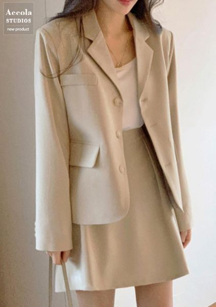 women's tracksuits skirt suits 2021 early autumn korean style small high sense suit coat waist two piece female, Gray
women's tracksuits skirt suits 2021 early autumn korean style small high sense suit coat waist two piece female, Gray