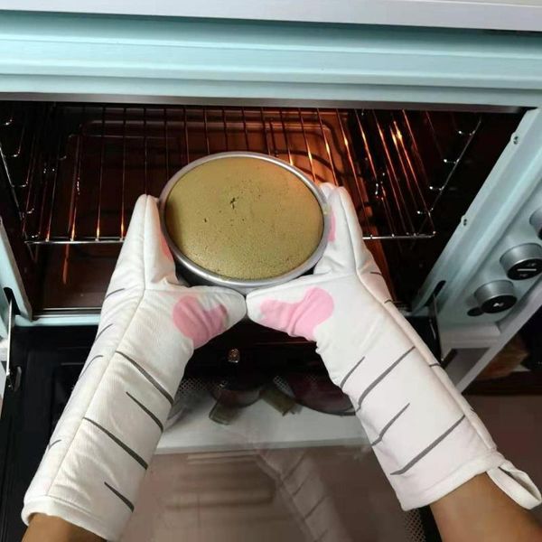 3d cartoon cat paws oven mitts long cotton baking insulation gloves microwave heat resistant non-slip kitchen
3d cartoon cat paws oven mitts long cotton baking insulation gloves microwave heat resistant non-slip kitchen