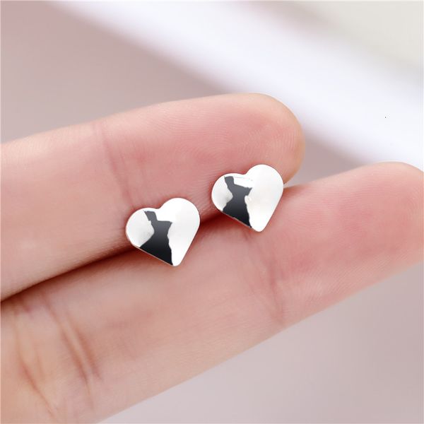 new fashion love earrings, simple and fashionable, silver plated nail, smooth face, peach heart and small earrings, Golden
new fashion love earrings, simple and fashionable, silver plated nail, smooth face, peach heart and small earrings, Golden