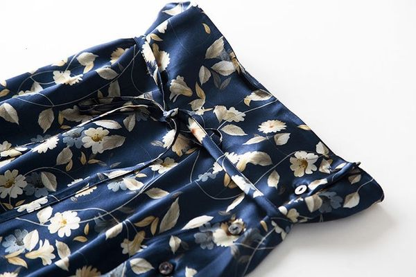 skirt elegant color matching printed long skirt 2021 fashion summer gao mu mi sang silk satin, Black
skirt elegant color matching printed long skirt 2021 fashion summer gao mu mi sang silk satin, Black