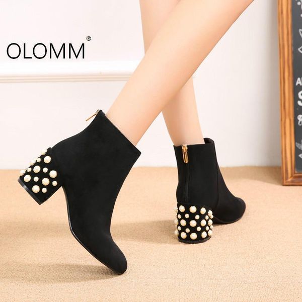 leather thick with large size autumn and winter plus velvet for women boots, Black
leather thick with large size autumn and winter plus velvet for women boots, Black