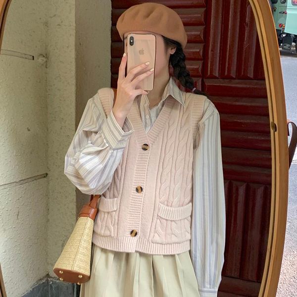 women's vests 2 colors 2021 korean preppy style loose v-neck single breast buttons knitted vest sweaters womens female, Black;white
women's vests 2 colors 2021 korean preppy style loose v-neck single breast buttons knitted vest sweaters womens female, Black;white