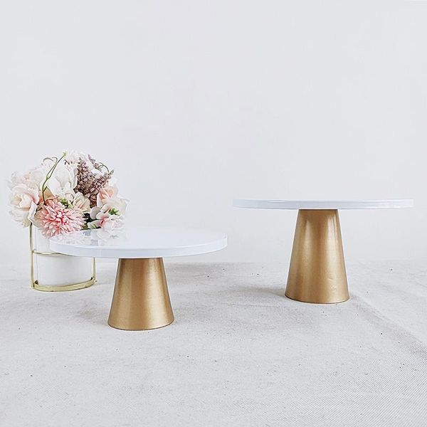 other bakeware elegant round pedestal dessert table high tray cake stand holder cupcake display rack birthday wedding party decoration
other bakeware elegant round pedestal dessert table high tray cake stand holder cupcake display rack birthday wedding party decoration