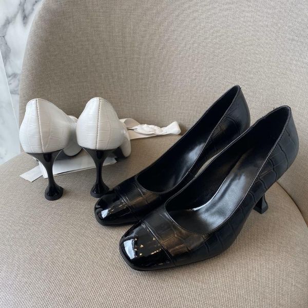 dress shoes women's high heels patchwork embossed plaid slip on kitten shallow classics genuine leather zapatos de mujer, Black
dress shoes women's high heels patchwork embossed plaid slip on kitten shallow classics genuine leather zapatos de mujer, Black