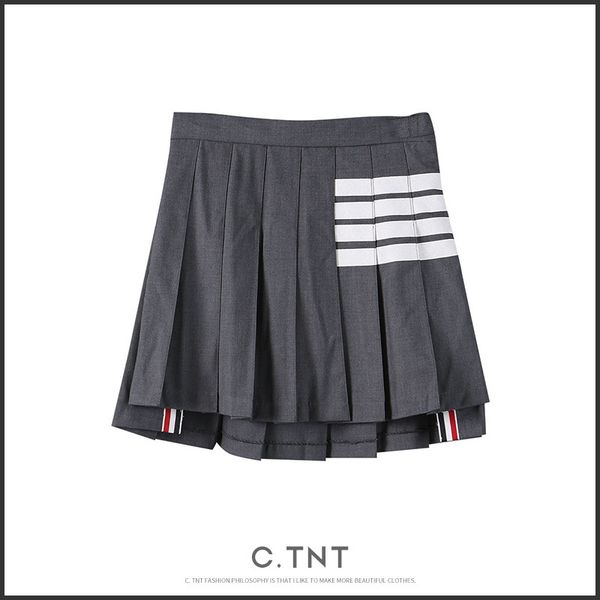 high version autumn pleated black jk short college style splicing solid color irregular skirt women, White
high version autumn pleated black jk short college style splicing solid color irregular skirt women, White