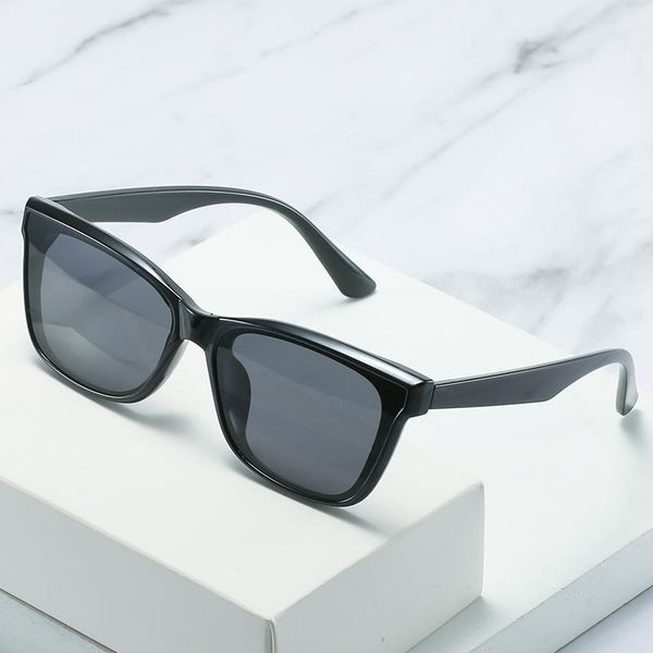 sunglasses retro classic square yellow lens trendy men women vintage fashion, White;black
sunglasses retro classic square yellow lens trendy men women vintage fashion, White;black