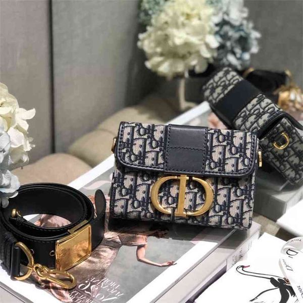 handbagmontaigne bag is also good-looking, single shoulder good-looking size: 17.5 * 11.5 5cm handbaggg bag
handbagmontaigne bag is also good-looking, single shoulder good-looking size: 17.5 * 11.5 5cm handbaggg bag