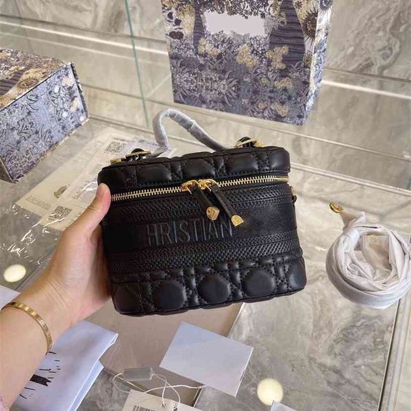 2021 pique make-up bag travrl travel bag mesenger hibicu red cute luxury deigner yw
2021 pique make-up bag travrl travel bag mesenger hibicu red cute luxury deigner yw