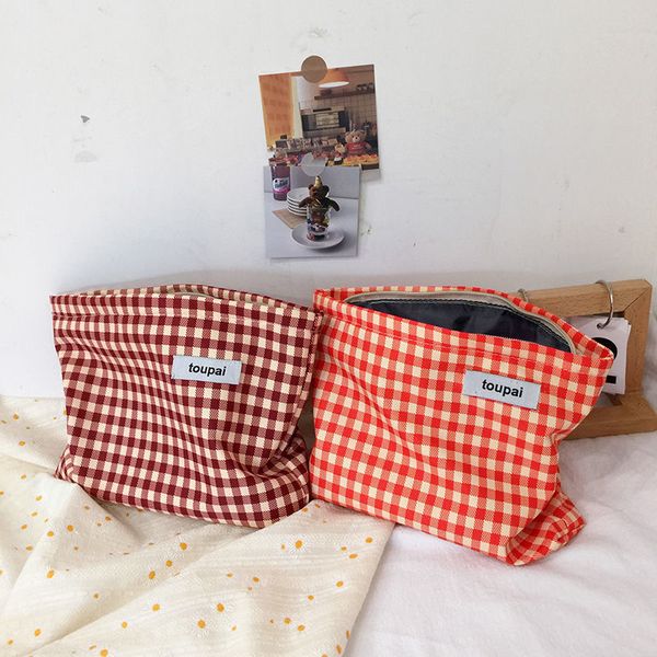 shopping internet celebrity bags womens 2021 new fashionable korean style fashionable plaid envelope package cosmetic bag large capacity han
shopping internet celebrity bags womens 2021 new fashionable korean style fashionable plaid envelope package cosmetic bag large capacity han