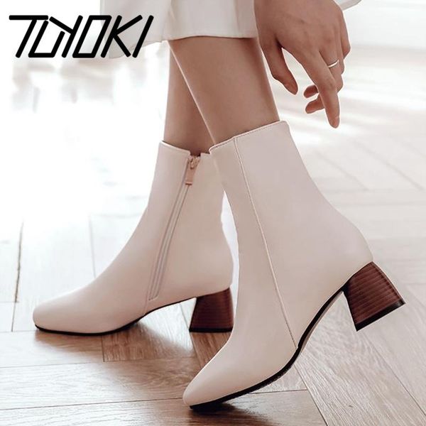 boots tuyoki plus size 28-43 women ankle thick heel square toe side zipper shoes warm party footwear, Black
boots tuyoki plus size 28-43 women ankle thick heel square toe side zipper shoes warm party footwear, Black