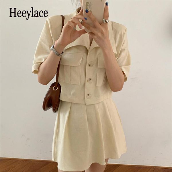 women's tracksuits 2021 autumn woman sets 2 piece matching short pleated pantskirts casual buttons cotton and linen pockets fashion sui, Gray
women's tracksuits 2021 autumn woman sets 2 piece matching short pleated pantskirts casual buttons cotton and linen pockets fashion sui, Gray
