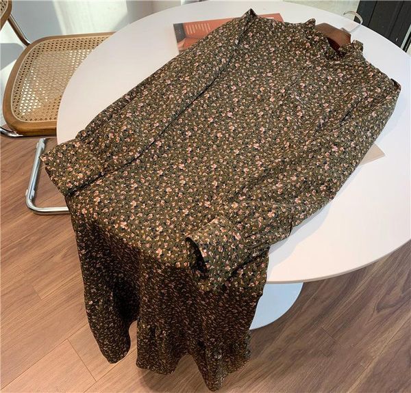 casual dresses add wool female floral dress 2021 belts show in the long thin render qiu dong, Black;gray
casual dresses add wool female floral dress 2021 belts show in the long thin render qiu dong, Black;gray