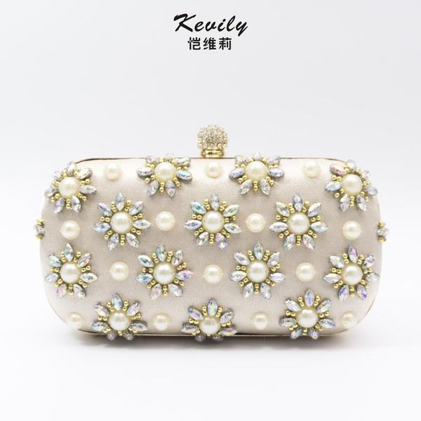 kaiweili 2021 pearl colored diamond flower foreign trade dinner bag dress wedding handbag evening bags
kaiweili 2021 pearl colored diamond flower foreign trade dinner bag dress wedding handbag evening bags
