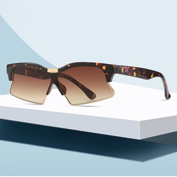 sunglasses classic fashion vintage men women 2021 designer travel driving sun glasses for male uv400 shades goggle, White;black
sunglasses classic fashion vintage men women 2021 designer travel driving sun glasses for male uv400 shades goggle, White;black