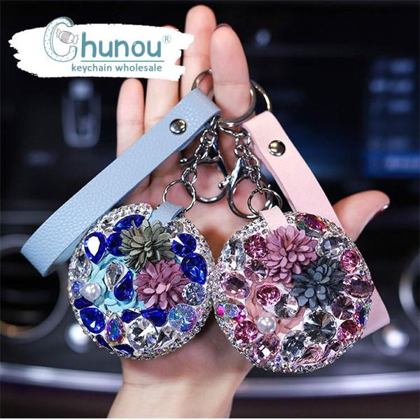 keychains luxury car keychain pendant ladies creative rhinestone portable makeup mirror jewelry crystal key chain lanyard gift, Silver
keychains luxury car keychain pendant ladies creative rhinestone portable makeup mirror jewelry crystal key chain lanyard gift, Silver