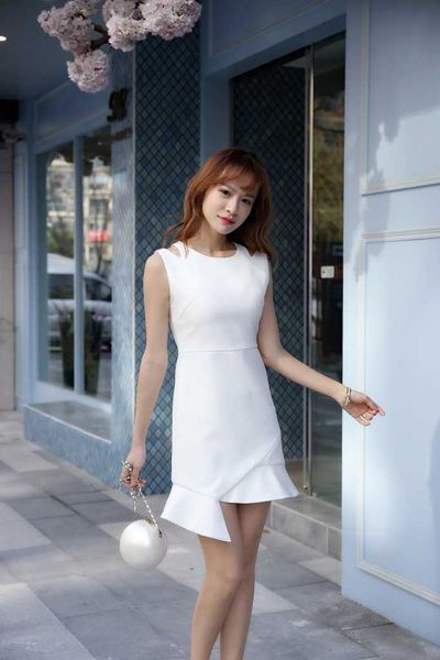 luxury party evening dress 2021 irregular hollowed out high waist fishtail 's slim skirt summer, White;pink
luxury party evening dress 2021 irregular hollowed out high waist fishtail 's slim skirt summer, White;pink