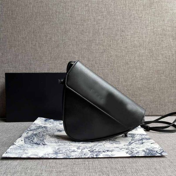2020 handbag saddle bag genuine leather with shoulder strap purse shoulder bags women crossbody bag cowhide handba
2020 handbag saddle bag genuine leather with shoulder strap purse shoulder bags women crossbody bag cowhide handba