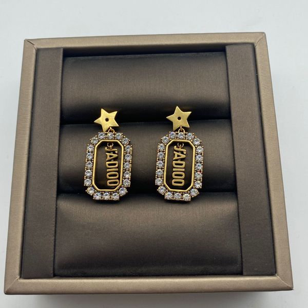 d family / dijia letter pentagonal star fashion light luxury minority temperament exquisite earrings jewelry girlcj1w, Black
d family / dijia letter pentagonal star fashion light luxury minority temperament exquisite earrings jewelry girlcj1w, Black
