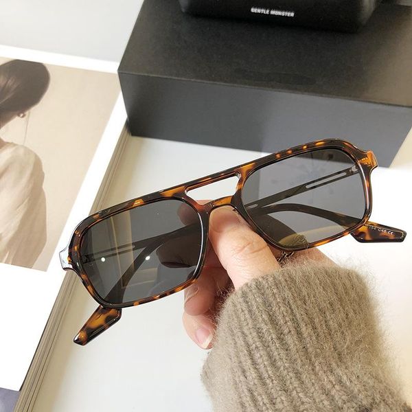 2021men or women polarized sunglasses decoration classic eyewear female original brand designer sun glasses uv400, White;black
2021men or women polarized sunglasses decoration classic eyewear female original brand designer sun glasses uv400, White;black