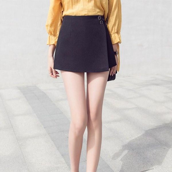 women's shorts fashion spring summer white/black casual irregular solid female high waist button simple skirts
women's shorts fashion spring summer white/black casual irregular solid female high waist button simple skirts