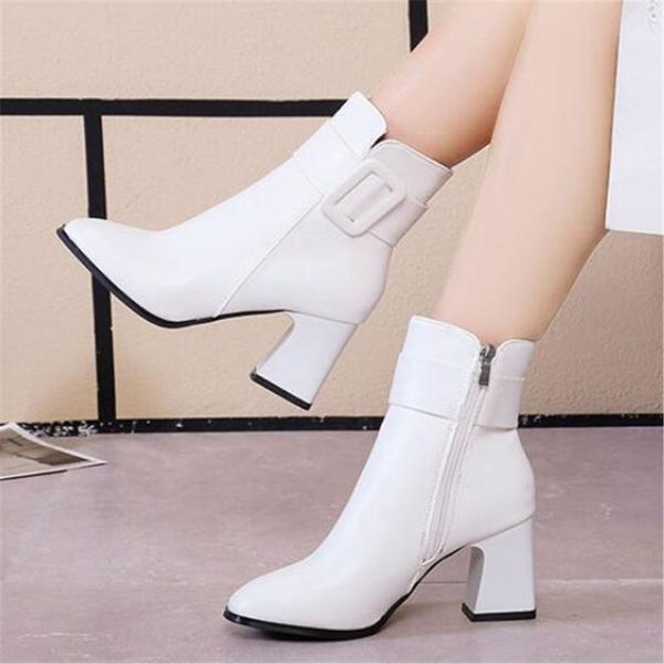 boots 2021 winter thick high heel short women square toe keep warm elegant booties ladies ankle buckle decoration shoes white, Black
boots 2021 winter thick high heel short women square toe keep warm elegant booties ladies ankle buckle decoration shoes white, Black