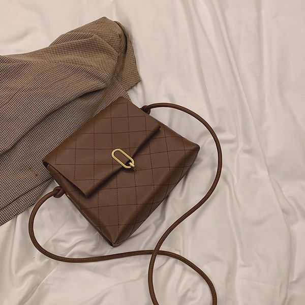handbag women luxurys designers bags 2021 crossbody bag vintage solid color latti purse multi pochette louisbags_18
handbag women luxurys designers bags 2021 crossbody bag vintage solid color latti purse multi pochette louisbags_18