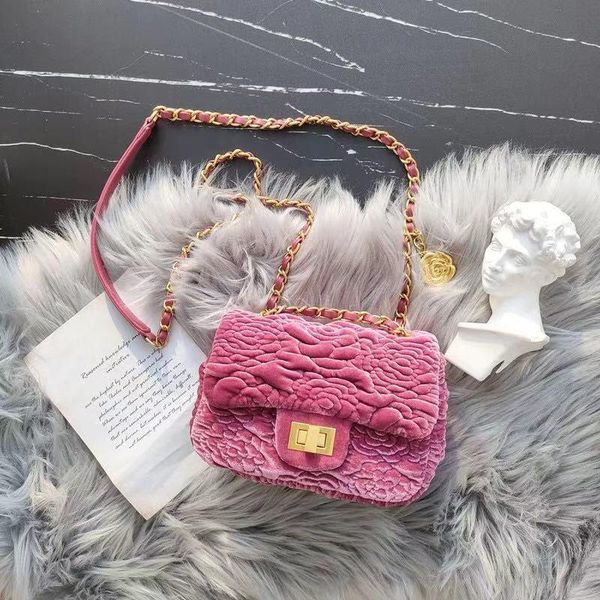 evening bags 2021 fashion personalized embossed square bag all-match chain shoulder messenger women flowers office
evening bags 2021 fashion personalized embossed square bag all-match chain shoulder messenger women flowers office