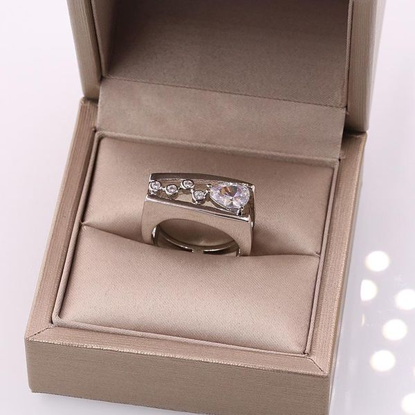 cluster rings 18k white gold ring for women men pure natural zircon jewelry hip-hop anillos de bizuteria square with mini diamond gemsto, Golden;silver
cluster rings 18k white gold ring for women men pure natural zircon jewelry hip-hop anillos de bizuteria square with mini diamond gemsto, Golden;silver