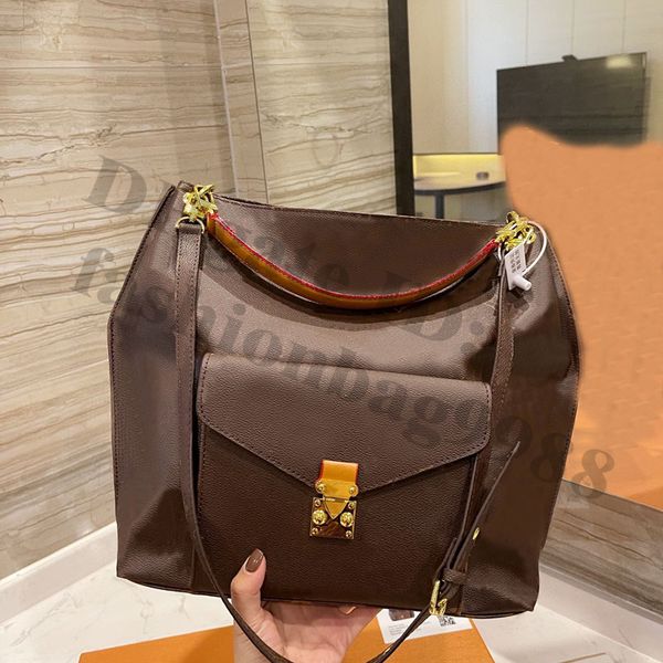 women travel size large shoulder armpit hand bags genuine leather high capacity handbags letters all over ladies luxury designers one side b
women travel size large shoulder armpit hand bags genuine leather high capacity handbags letters all over ladies luxury designers one side b