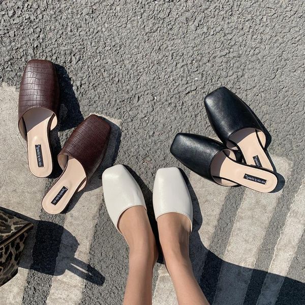 slippers 2021 summer mules shoes women home leather square toe slip on korean fashion casual flats black white woman flip flops
slippers 2021 summer mules shoes women home leather square toe slip on korean fashion casual flats black white woman flip flops