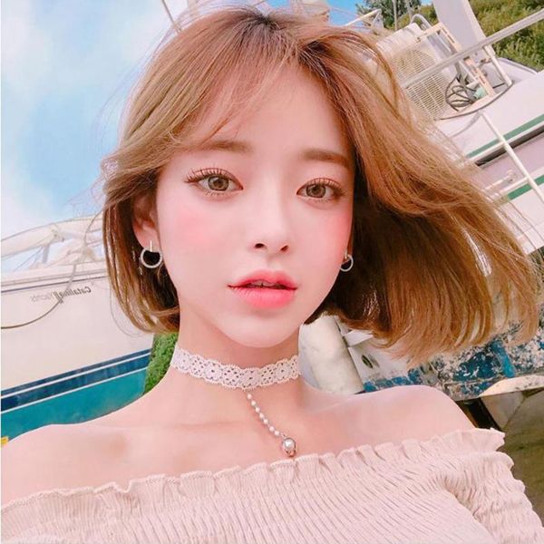 simple personality wild earrings hypoallergenic circle exquisite mini small shiny crystal female 1 pairs stud, Golden;silver
simple personality wild earrings hypoallergenic circle exquisite mini small shiny crystal female 1 pairs stud, Golden;silver