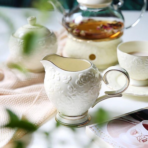 mugs 2021 european creative cup ceramic jacquard strawberry milk cups and coffee pot storage jar mug cafe spoon drinkware
mugs 2021 european creative cup ceramic jacquard strawberry milk cups and coffee pot storage jar mug cafe spoon drinkware