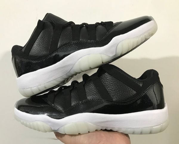 authentic 11 2022 low 72-10 black gym red white sail shoes men 11s high 23 real carbon fiber outdoor sneakers sports with original box
authentic 11 2022 low 72-10 black gym red white sail shoes men 11s high 23 real carbon fiber outdoor sneakers sports with original box