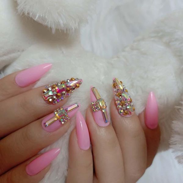 false nails 24pcs high-end fashion handmade crystal diamond long pointed fake pink, Red;gold
false nails 24pcs high-end fashion handmade crystal diamond long pointed fake pink, Red;gold