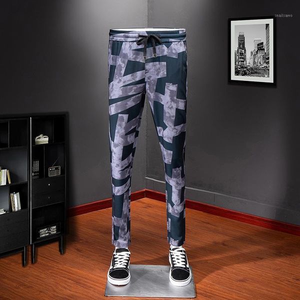 quality 2021 spring high designer pants men casual elastic long trousers gray male straight work pant men's sweatpants 8998, Black
quality 2021 spring high designer pants men casual elastic long trousers gray male straight work pant men's sweatpants 8998, Black