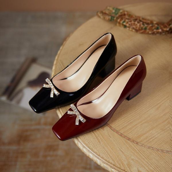 genuine leather thick heels pumps for women working shoes crystal butterfly knot woman high 2021 fashion dress, Black
genuine leather thick heels pumps for women working shoes crystal butterfly knot woman high 2021 fashion dress, Black