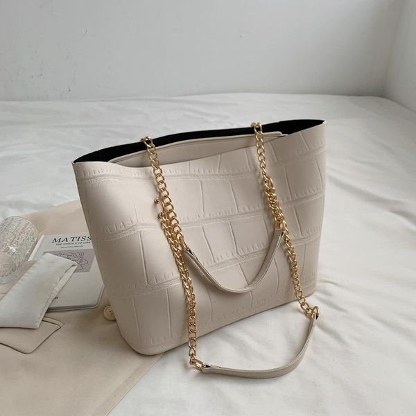 evening bags large capacity women pu leather handbags chain shoulder bag fashion designer ladies travel messenger casual big tote
evening bags large capacity women pu leather handbags chain shoulder bag fashion designer ladies travel messenger casual big tote