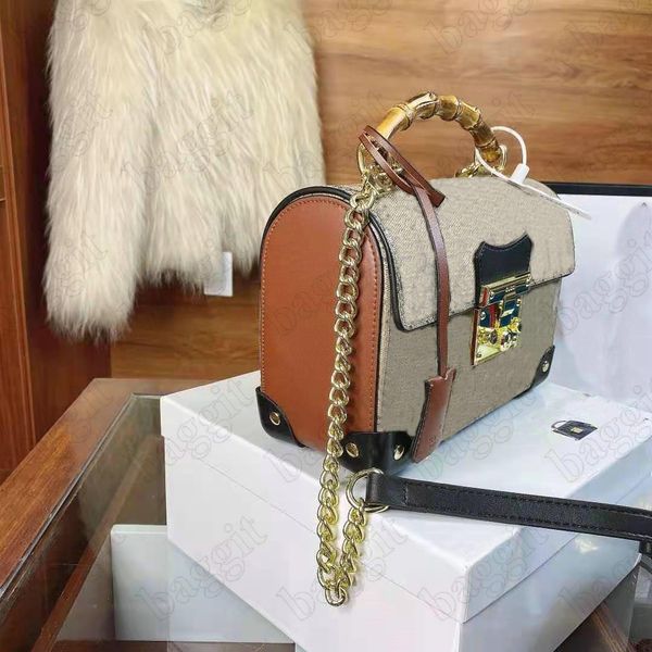 padlock small bamboo shoulder bag womens designer handbag with slanting bamboo handle chain beige super canvas leather cross body
padlock small bamboo shoulder bag womens designer handbag with slanting bamboo handle chain beige super canvas leather cross body