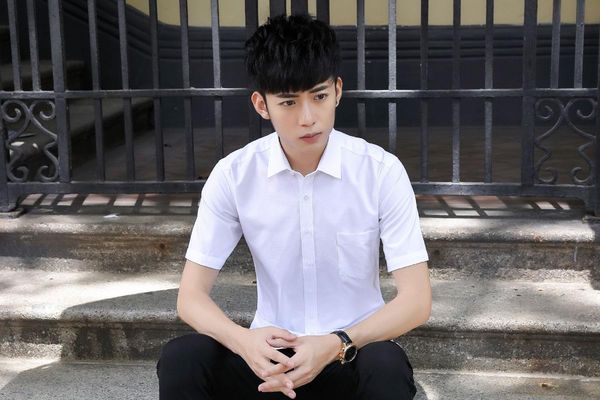 men's casual shirts business gentleman dress summer short sleeve shirt liquid ammonia no iron blue white office, White;black
men's casual shirts business gentleman dress summer short sleeve shirt liquid ammonia no iron blue white office, White;black