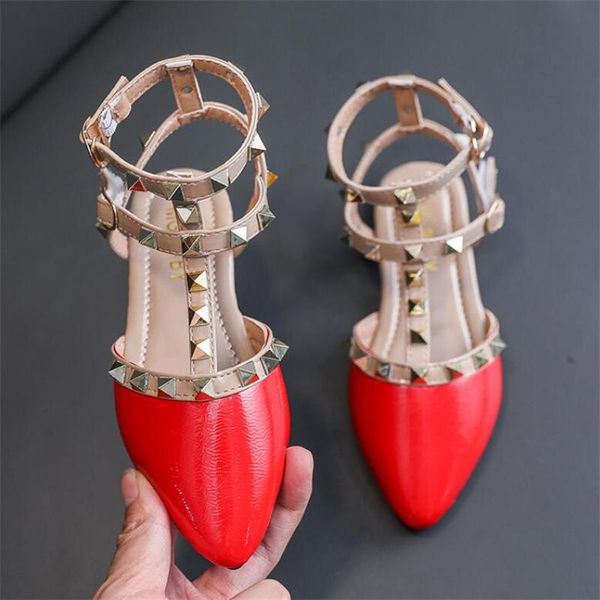 sandals 2021 girls pointed high gang leather shoes summer fashion girl rivet older kids soft-soled non-slip beach shoes26-35, Black;red
sandals 2021 girls pointed high gang leather shoes summer fashion girl rivet older kids soft-soled non-slip beach shoes26-35, Black;red