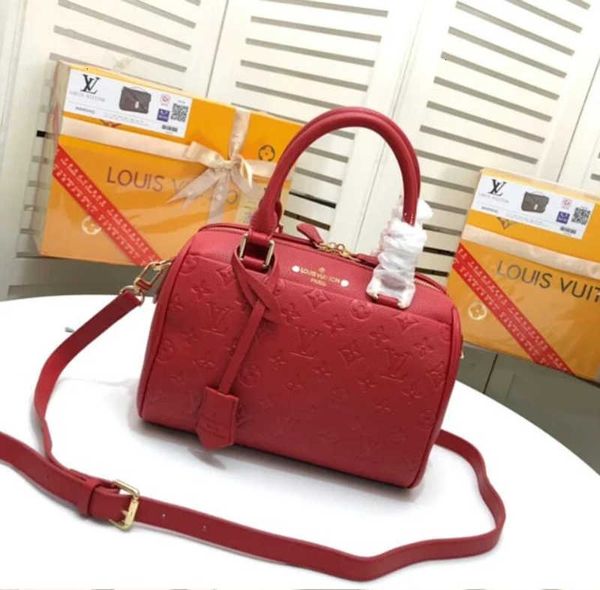 handbag iconic cross 40431 ladies brand boston bag pillow bag handbags designer handles shoulder bags totes luxury body m40421 bag clutc
handbag iconic cross 40431 ladies brand boston bag pillow bag handbags designer handles shoulder bags totes luxury body m40421 bag clutc