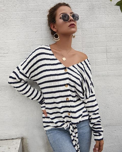 women's t-shirt striped v-neck button knitwear coat 2021 autumn winter fashion loose office lady t shirt korean style, White
women's t-shirt striped v-neck button knitwear coat 2021 autumn winter fashion loose office lady t shirt korean style, White
