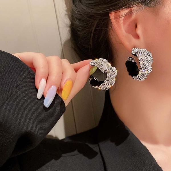 hoop & huggie c-shaped earrings european and american retro super flash fold fashion personality atmosphere wild women, Golden;silver
hoop & huggie c-shaped earrings european and american retro super flash fold fashion personality atmosphere wild women, Golden;silver