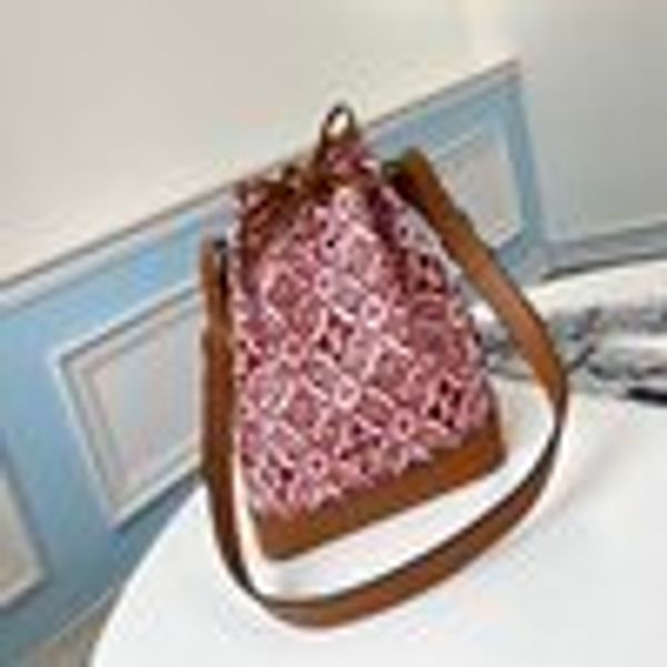 libobo6_1 g56y m57154 backpacks handbags iconic handles shoulder bags totes cross body bag clutches evening oxidized leather business, Red;black
libobo6_1 g56y m57154 backpacks handbags iconic handles shoulder bags totes cross body bag clutches evening oxidized leather business, Red;black